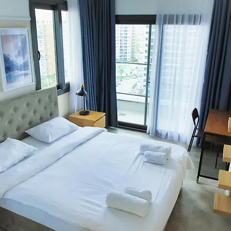 Luxury One Bedroom In Caesar & Spa, Long Beach Apartment Perivolia tou Trikomou