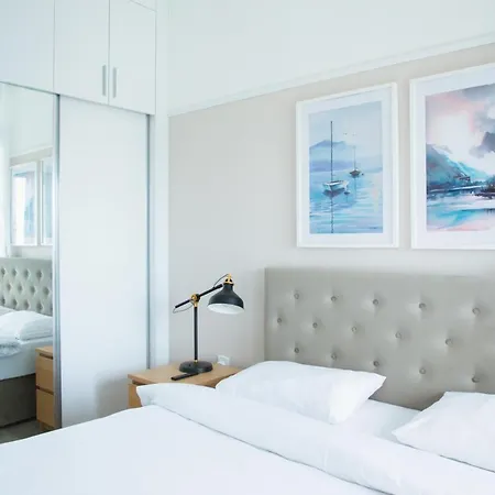 Luxury One Bedroom In Caesar & Spa, Long Beach Apartment