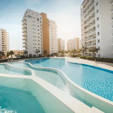 Luxury One Bedroom In Caesar & Spa, Long Beach * Perivolia tou Trikomou